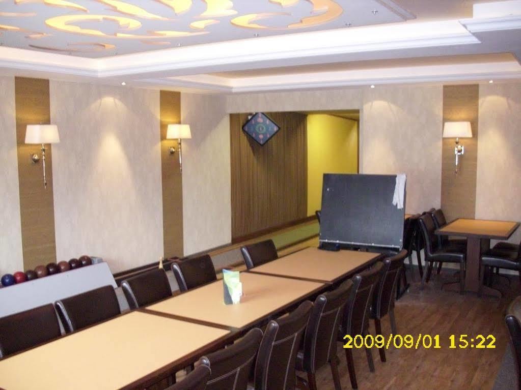 Hotel Taunusblick Хомберг Экстерьер фото
